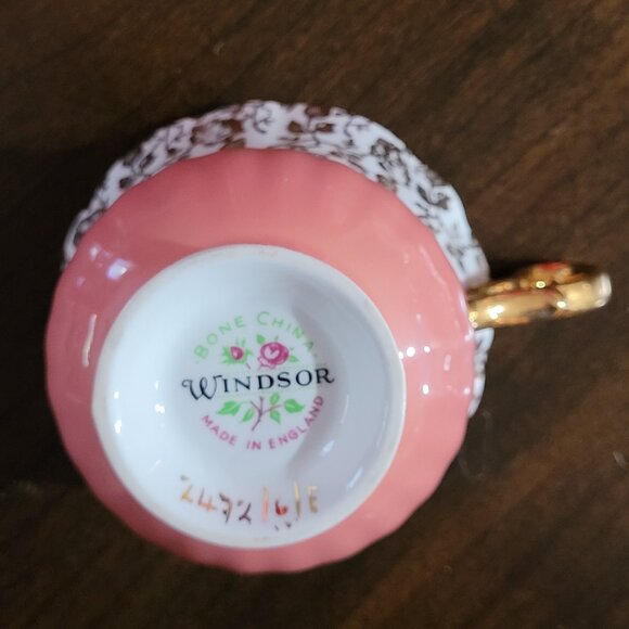 Royal Windsor Teacup And Saucer, Floral, Fine Bone China, Made In England - Picture 5 of 5